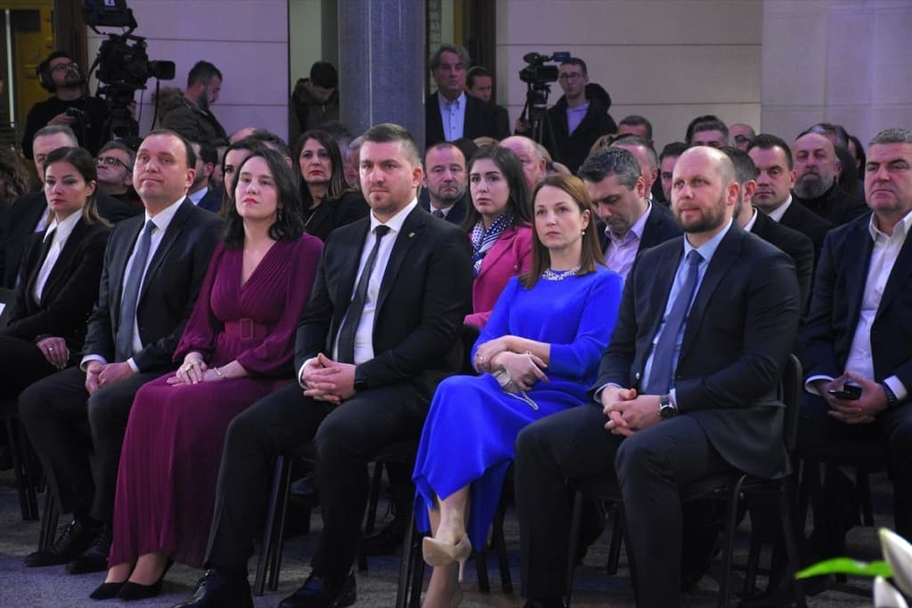vijecnica-dan-nezavisnosti (2).jpg