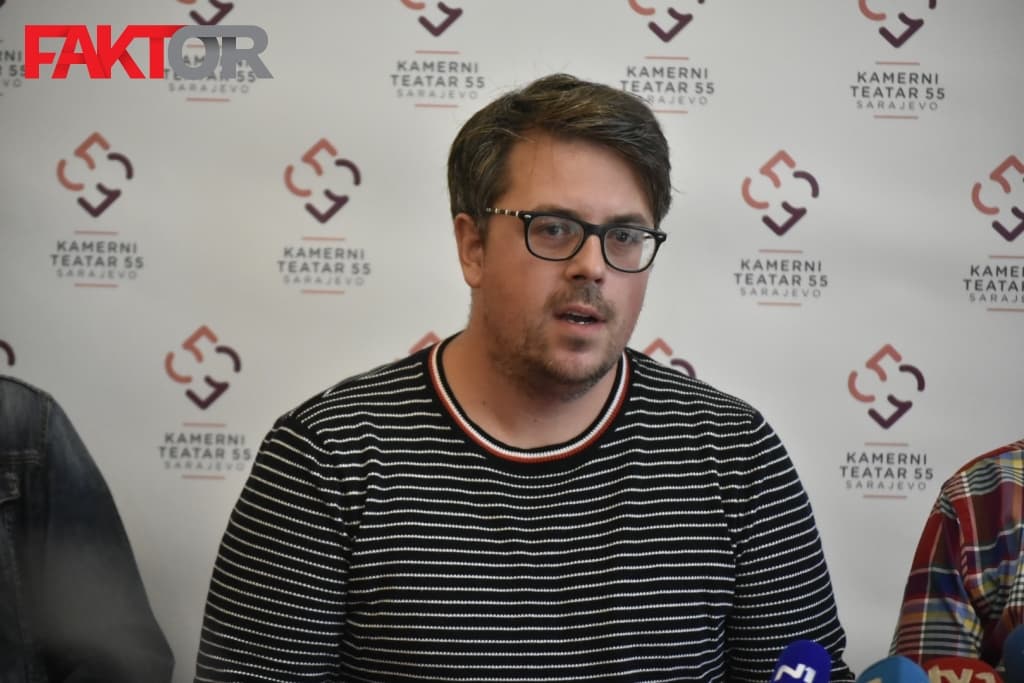 Press Kamerni teatar 55