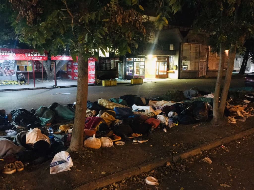 migranti-tuzla (1).jpg