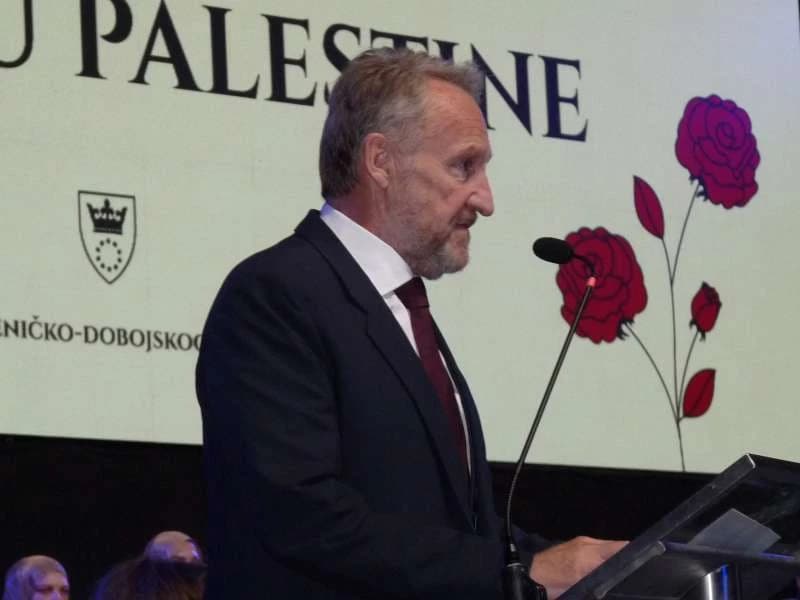 Izetbegović: Bosanci su na pravoj strani