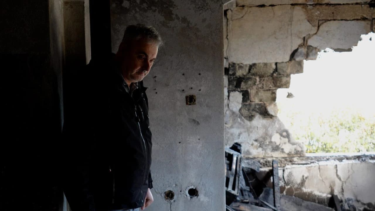 Hamdo Delija u kući uništenoj u plinskoj eksploziji