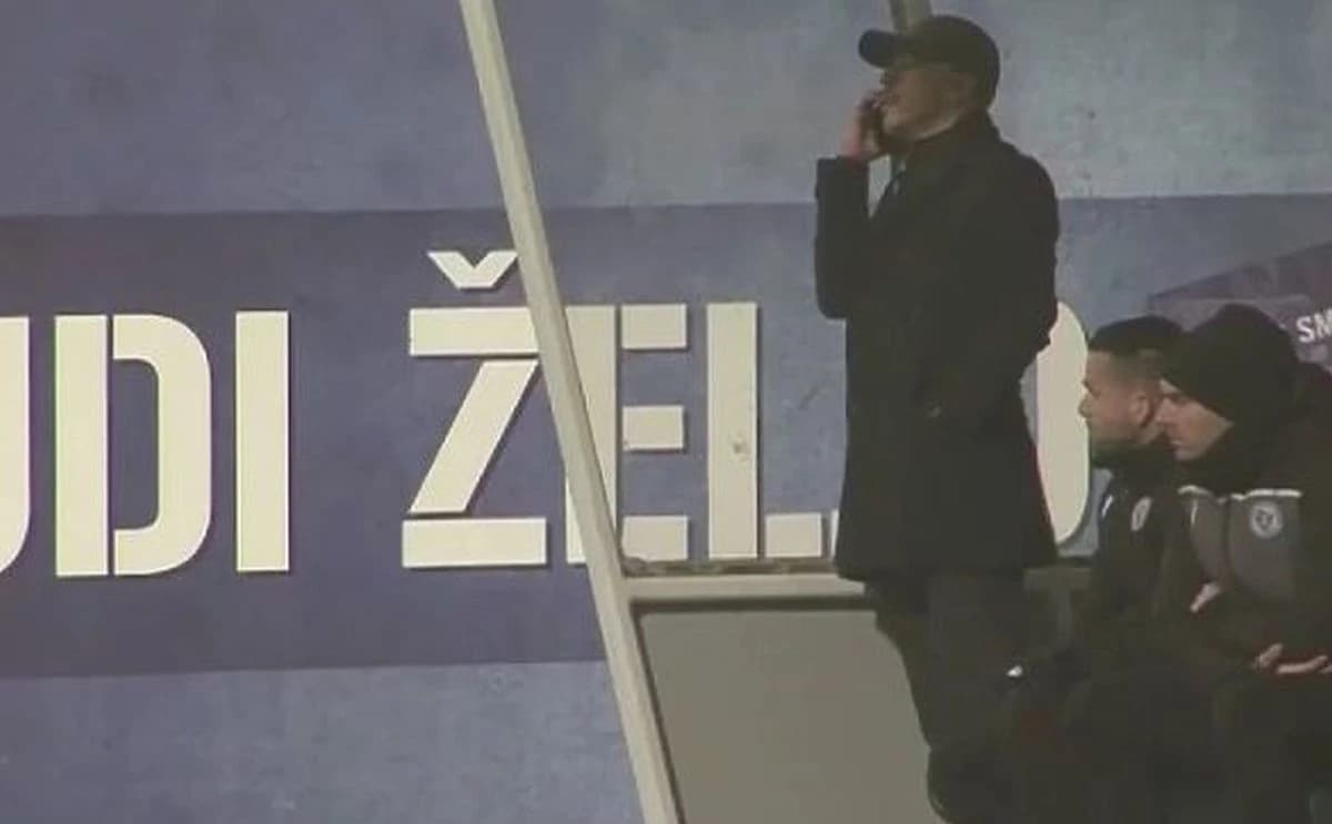 Al-Tuwaijri telefonira na utakmici Željezničar - Velež