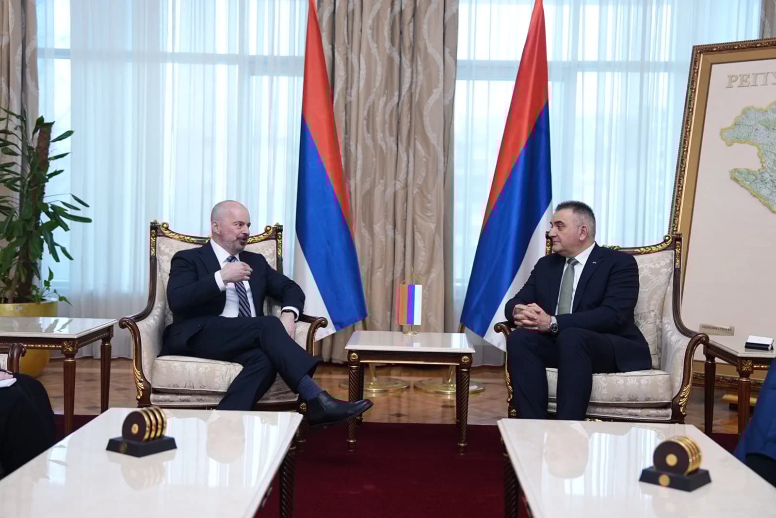 John Ginkel i Savo Minić (FOTO: Vlada RS)