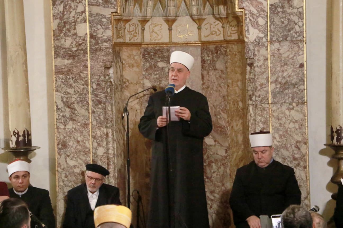 Reisu-l-ulema Kavazović: U vrijeme smutnje, držite se zajednice muslimana