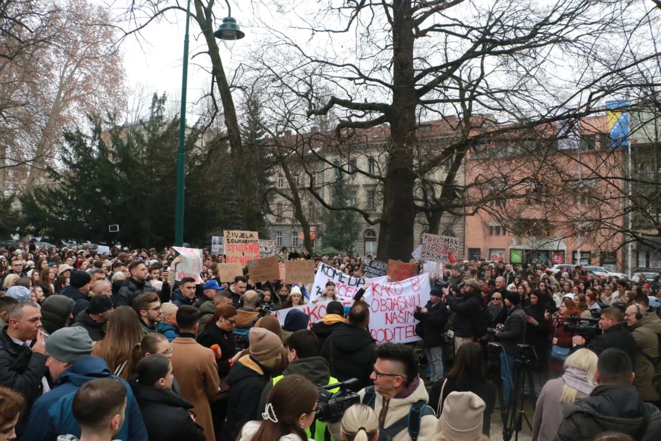 Studenti su nakon curenja kotlovnice izlazili na proteste