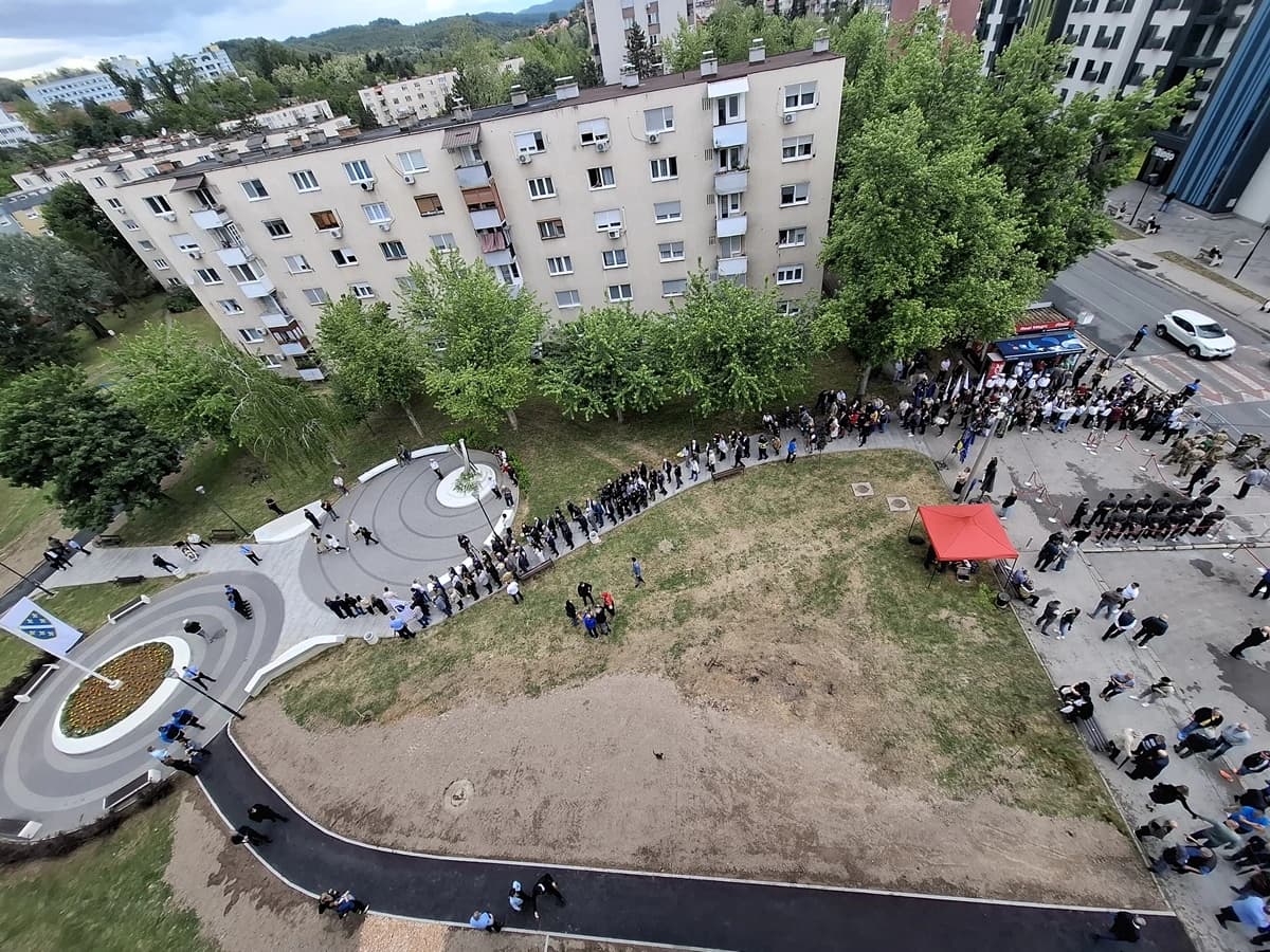 Spome park braniocima Tuzle na Brčanskoj Malti