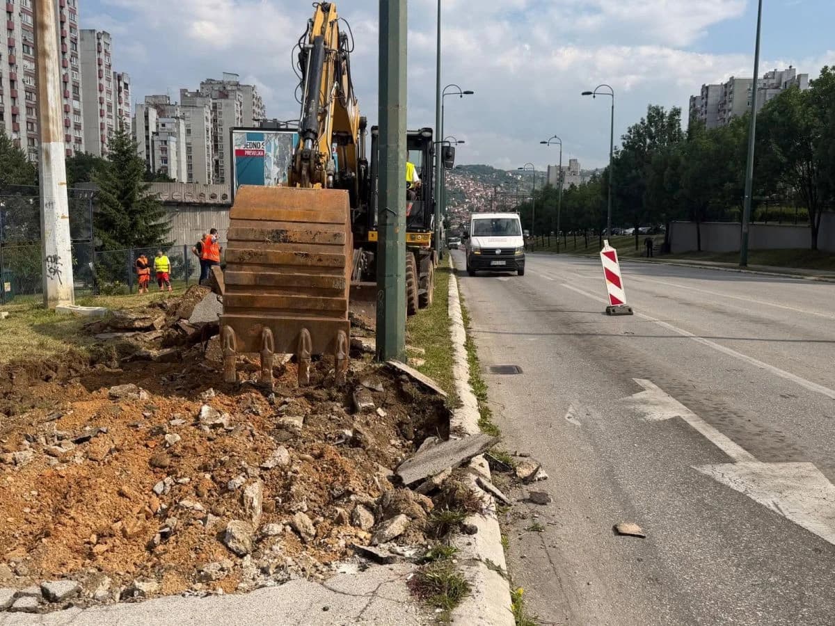 Obnova ceste na Alipašinom Polju