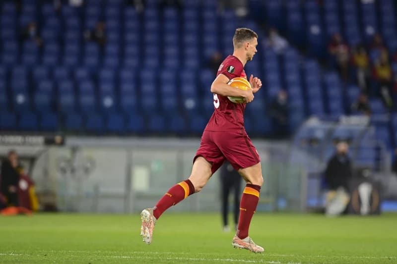 Nevjerovatan podatak: Zašto Džeko nije omiljen među navijačima Uniteda?