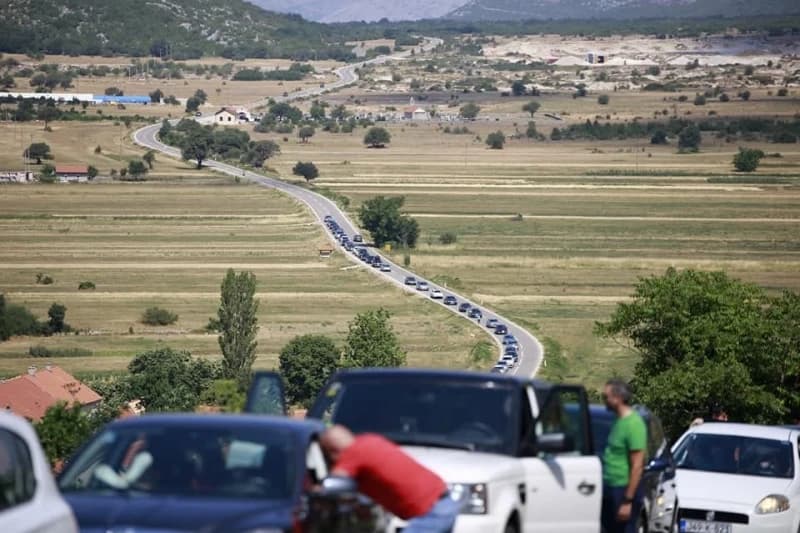 Gužva na granici s Crnom Gorom