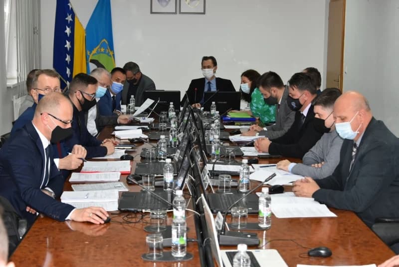 Vlada TK: Problemi bez novca MMF-a