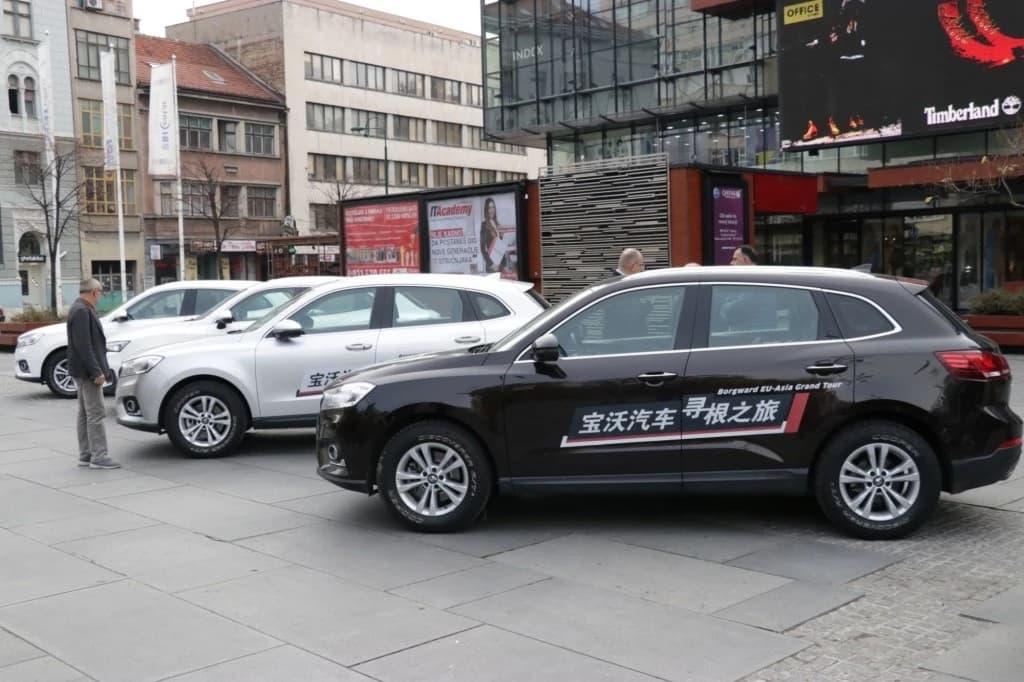 Predstavljeni automobili 'borgward' koji su prešli put od Pekinga do Sarajeva