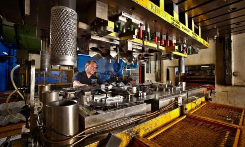 Industrija