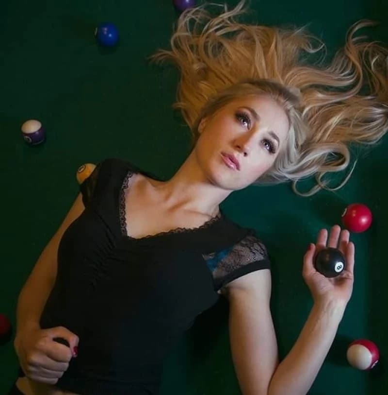 Mona Muratović u ulozi "ženskog Hamleta": Moja Hedda Gabler je žena pritisnuta svim očekivanjima