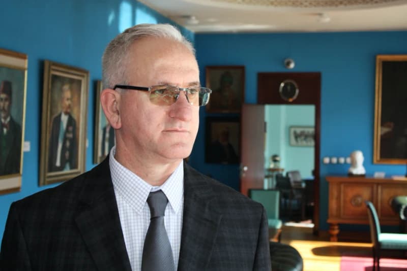 U Sarajevu preminuo profesor Fikret Karčić