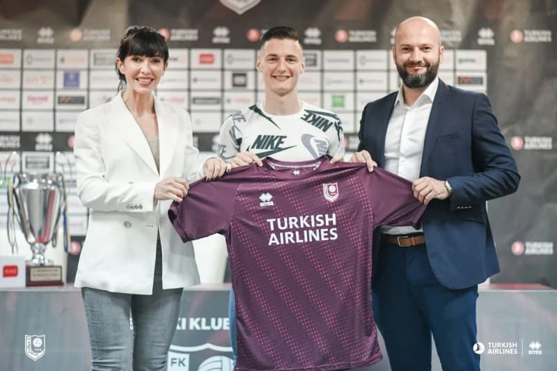 Lamadžema potpisao profesionalni ugovor sa FK Sarajevo