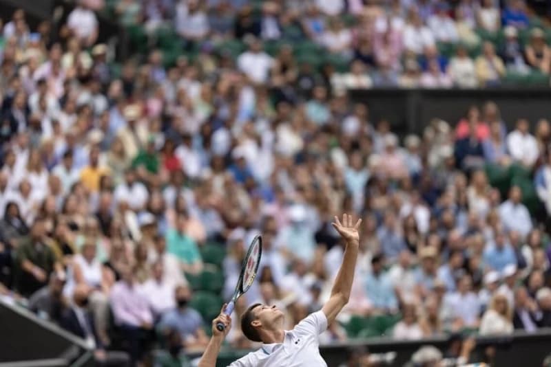 Poljski teniser donira 100 dolara za pomoć Ukrajini za svaki pogođeni as na Wimbledonu