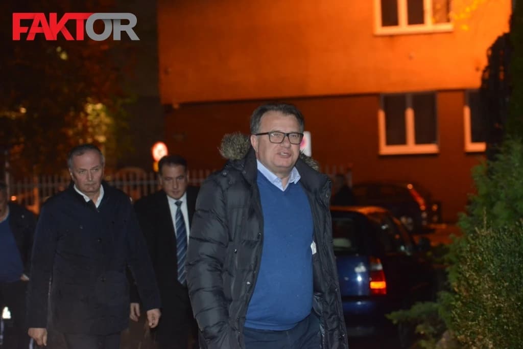 Počeo sastanak delegacija SDA i SDP-a o formiranju vlasti