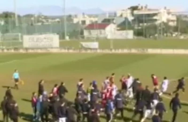 Pojavio se snimak: Pogledajte obračun na meču Sarajevo - Politechnica Iasi