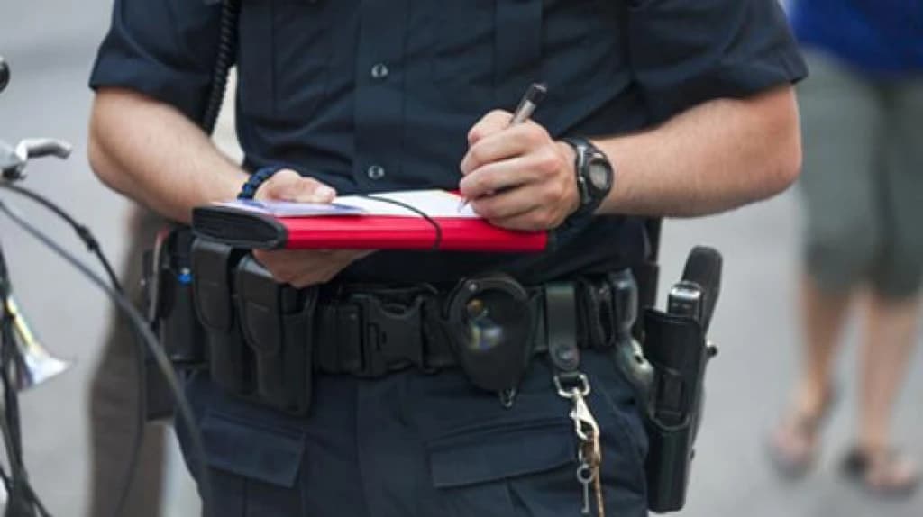 Policajac-ilustracija 