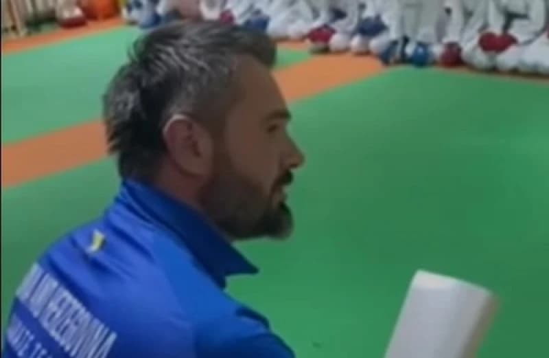 Muhović poslao snažnu poruku: Odgajamo generacije zahvalne djece koja kičmu savijaju samo pred Allahom