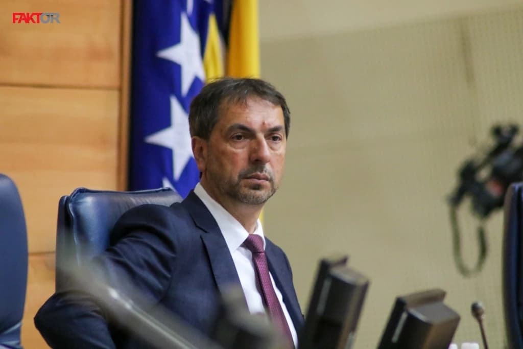 Čavara: Neću dopustiti parlaonicu u parlamentu i da uzalud trošimo novac poreznih obveznika