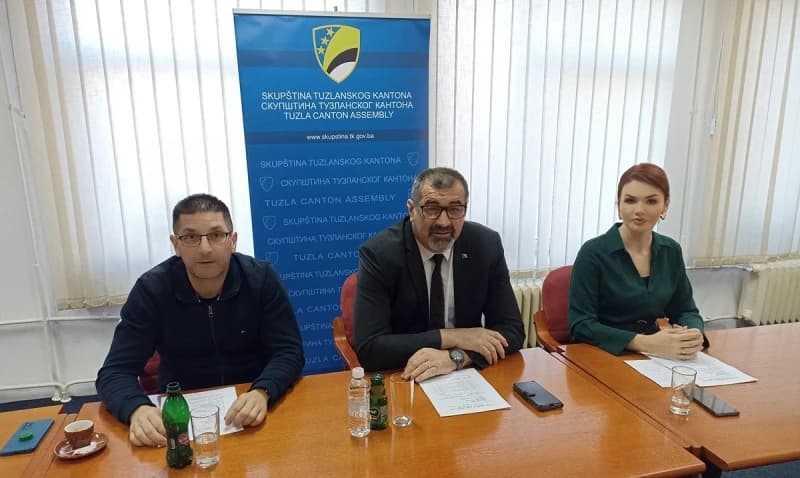 Krešić, Vujović i Vuković