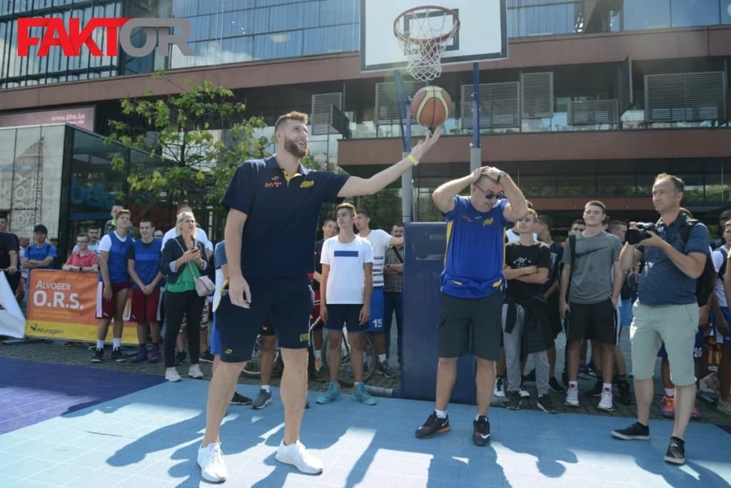 Jusuf Nurkić večeras odaje počast herojima oslobodilačkog rata