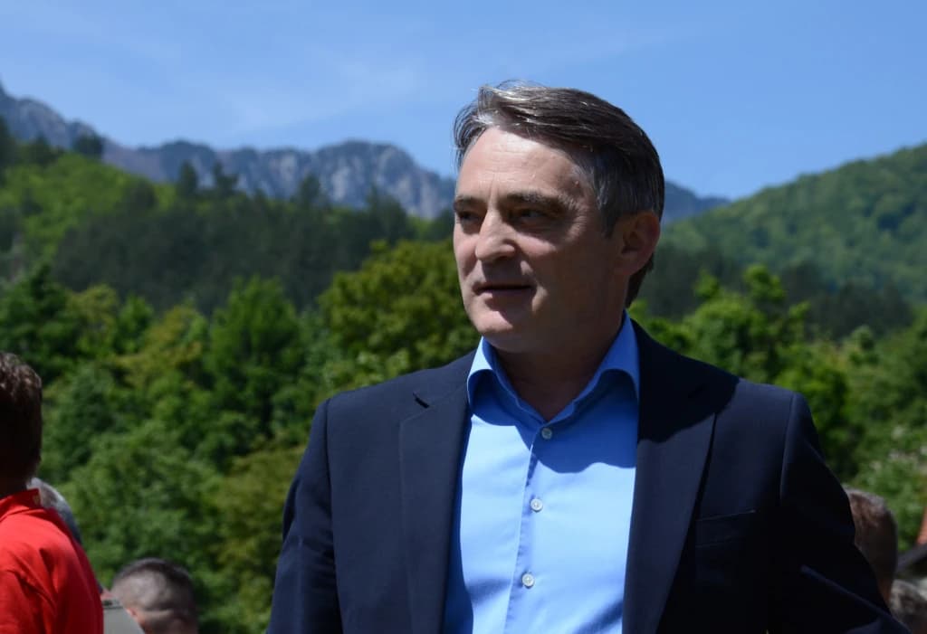 Komšić: Tačno je da stranci lobiraju da se održi ova Vlada KS