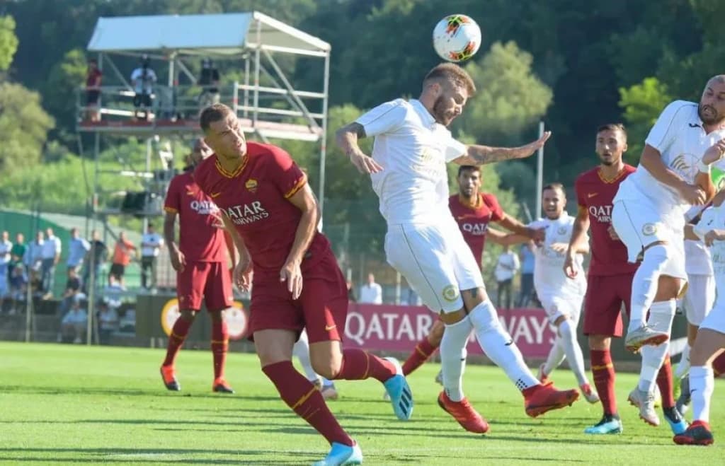 Dok se sve glasnije priča o njegovom odlasku: Džeki posebno priznanje u Romi
