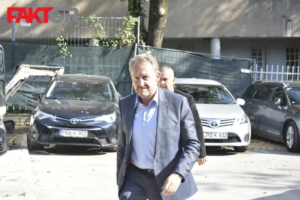 Izetbegović: Bili su sastanci sa SNSD-om u Predsjedništvu, sa HDZ-om ćemo razgovarati u Mostaru