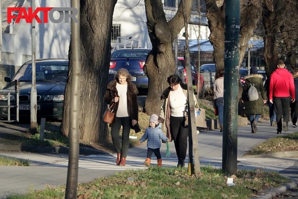U cijeloj zemlji sunčano, jutro hladno, tokom dana porast temperature