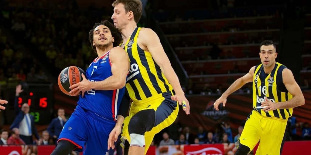 Kompletan tim Fenerbahčea bit će testiran na koronavirus