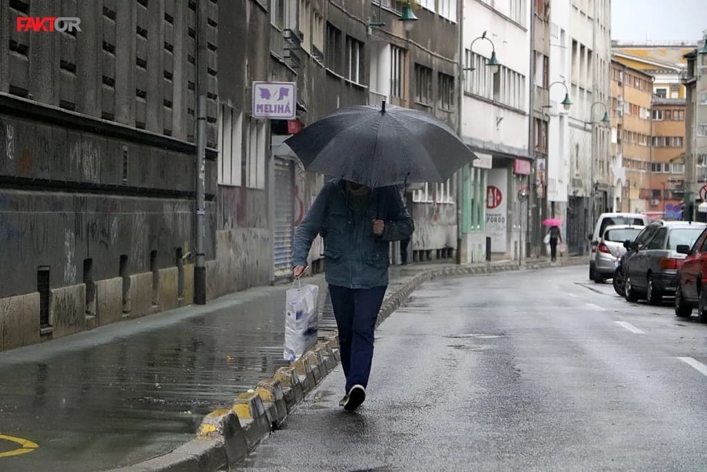 Pretežno oblačno, na jugu Hercegovine kiša, meteorolozi saopćili i kakvo će vrijeme biti do četvrtka