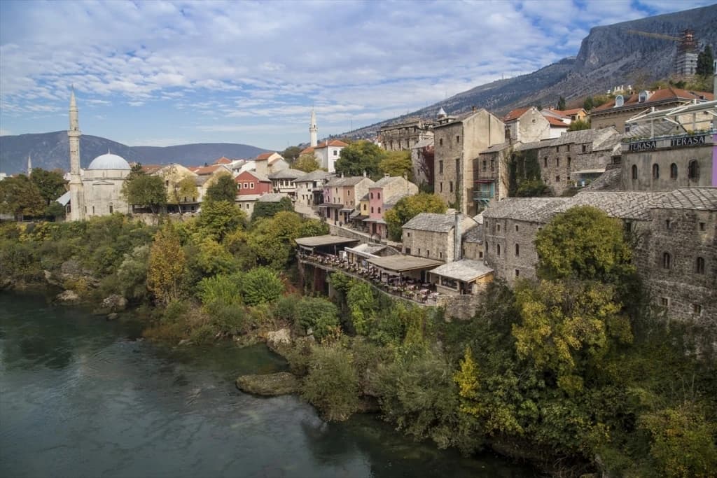 U Sarajevu jedan stepen, u Mostaru 11