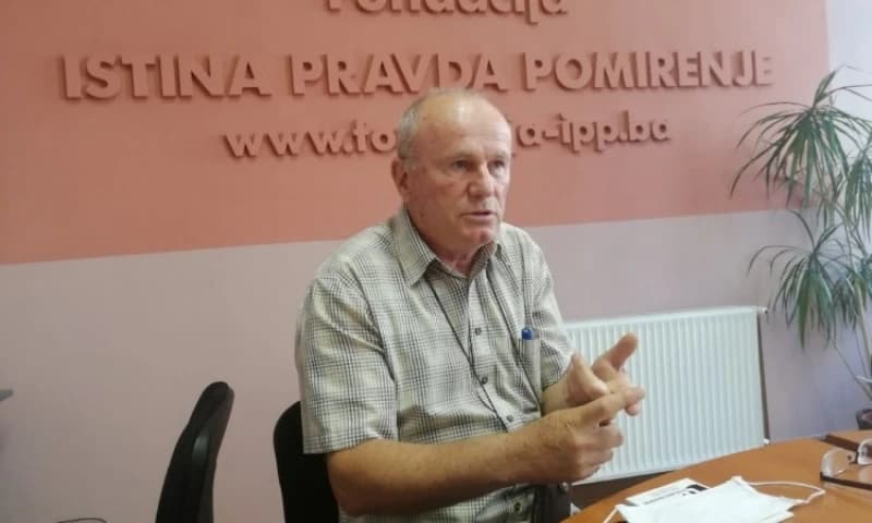 Od posljedica zaraze koronavirusom: U Tuzli preminuo novinar Sinan Alić