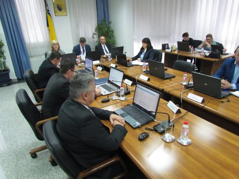 Hoće li ministri iz SBB-a sutra doći na sjednicu Vlade FBiH, sporna su imenovanja