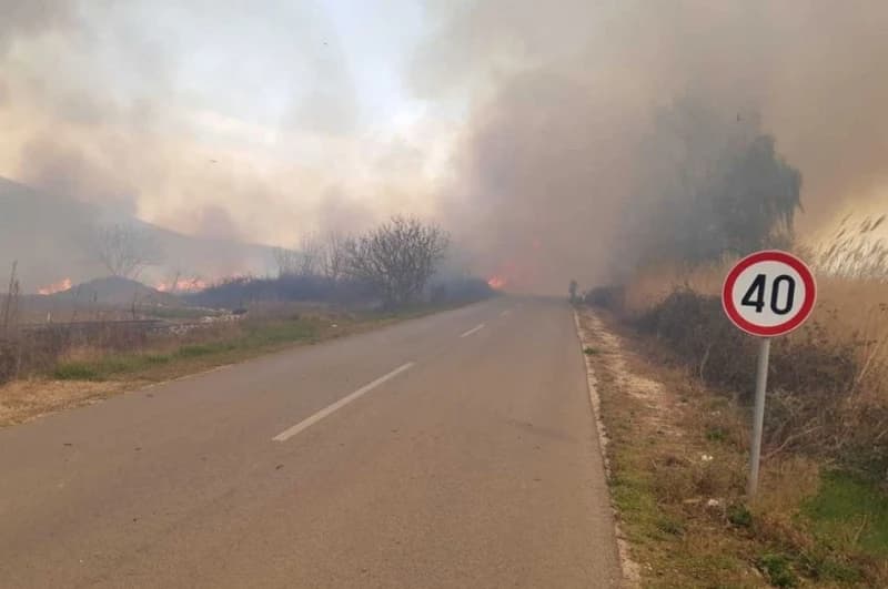 I dalje aktivni požari u Konjicu i Prozor-Rami