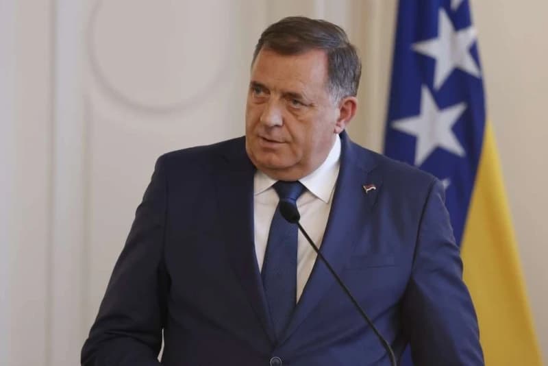Dodik: Pozivam političare u FBiH koji su s oduševljenjem dočekali Schmidta da se ne miješaju u RS