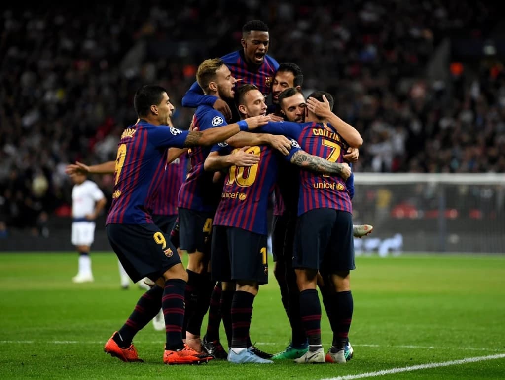 Barca večeras u Milanu, PSG u grotlu San Paola