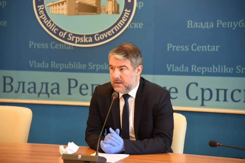 Još 15 osoba u RS-u pozitivno na koronavirus, među njima dvoje medicinara