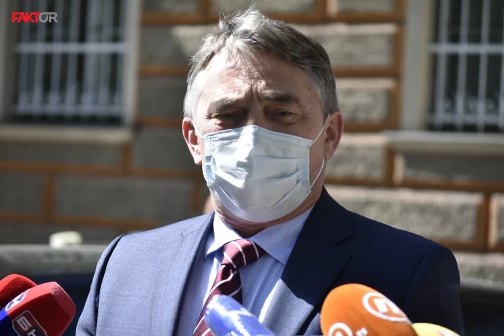 Nakon posjete Živinicama: Željko Komšić testiran na COVID-19