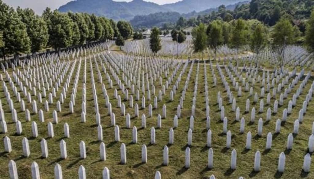 Kosovo odaje počast žrtvama srebreničkog genocida