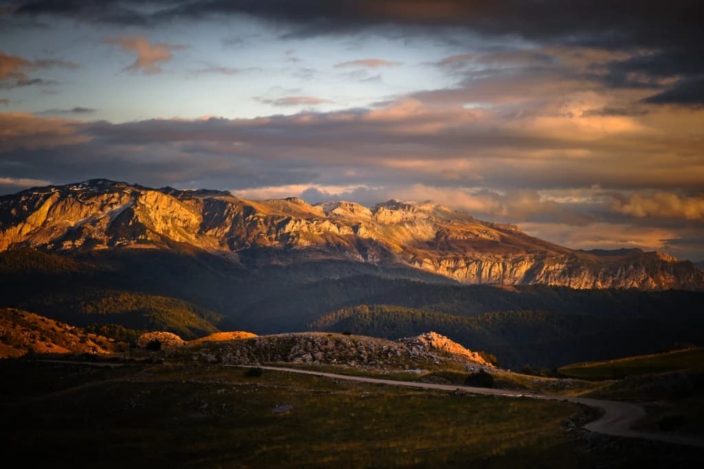 Sunčano uz umjerenu naoblaku i narandžasti meteoalarm za neke gradove