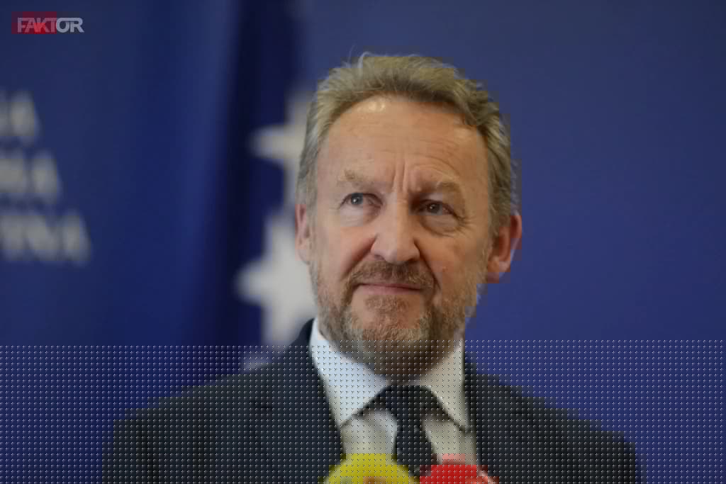 Izetbegović za Faktor: Čović se ponaša kao da ja imam rješenje u džepu, Komšić je branio čast mnogih Hrvata