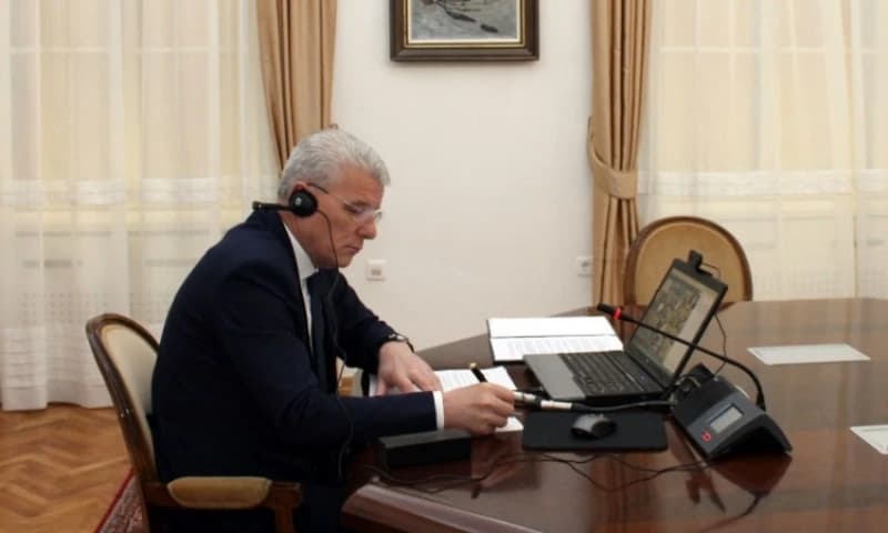 Džaferović razgovarao sa Schmidtom: BiH je potrebna snažnija podrška međunarodne zajednice