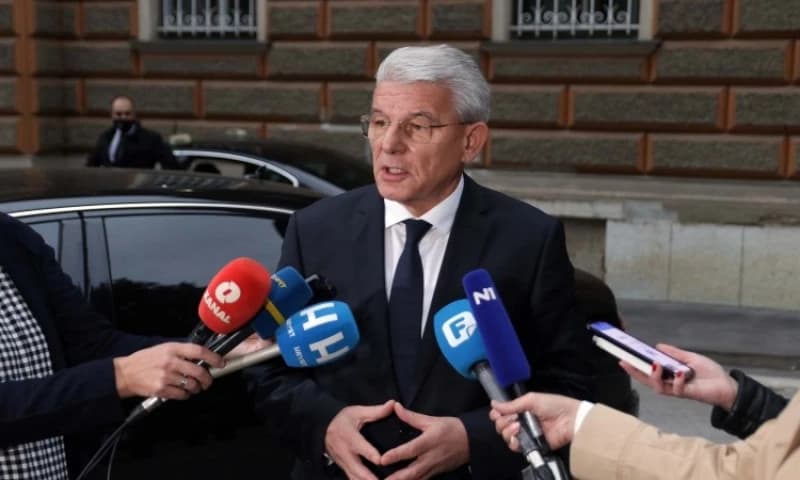 Džaferović: Potrebno povećati međunarodno vojno prisustvo u BiH