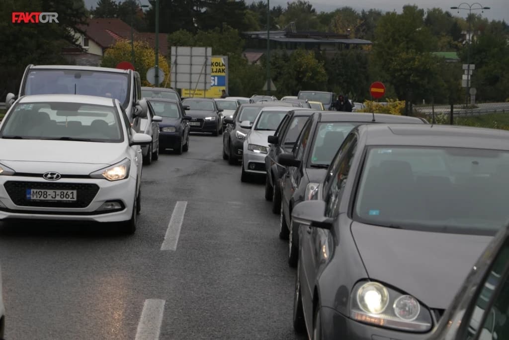 Rastu cijene polovnih automobila, dostigli apsolutne rekorde, šta kažu prodavci u BiH