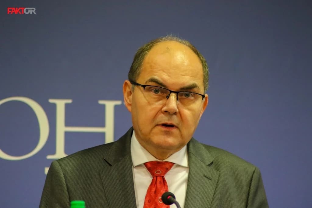 Schmidtova izjava o genocidu u Srebrenici izazvala žestoke reakcije