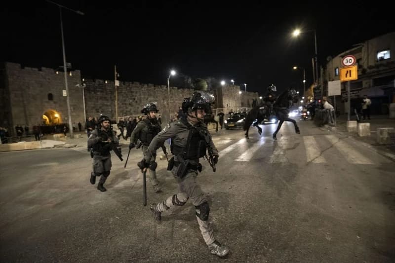 Izraelska policija u martu privela 230 Palestinaca, među njima troje djece i osam žena 