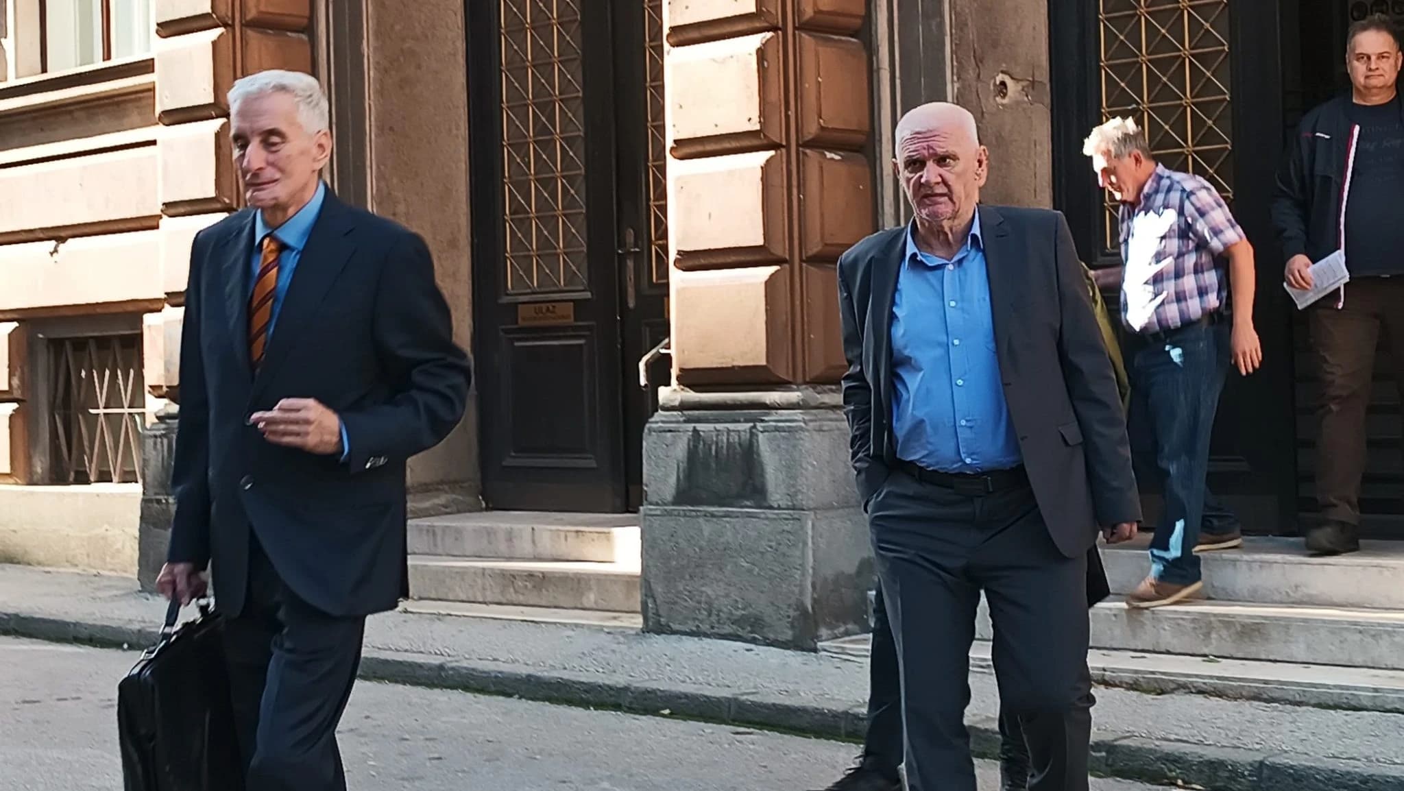 FOTO: Birn / Senaid Memić s braniocem Nerminom Mulalićem